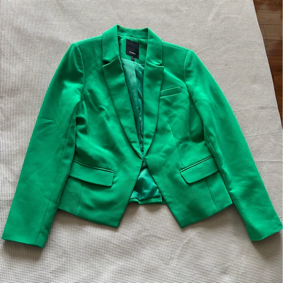 Green Blazer - Picture 2 of 5